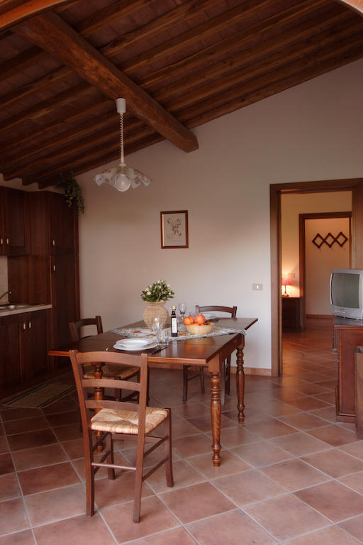 Agriturismo Quattro Pini Castagneto Carducci Bilik gambar